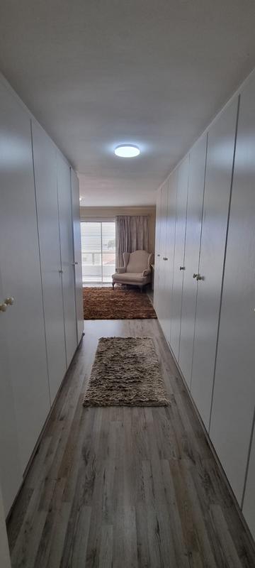 4 Bedroom Property for Sale in Mossel Bay Central Western Cape